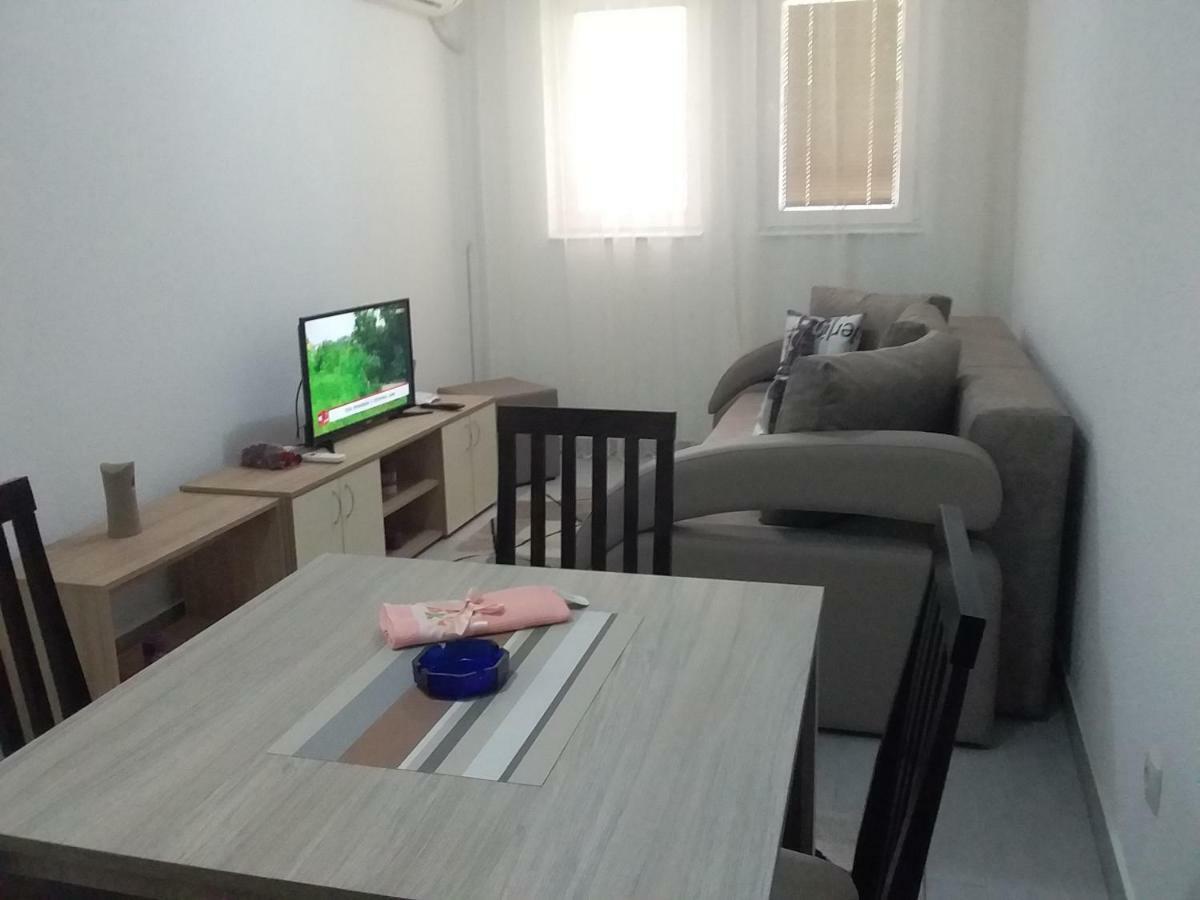 Apartman Jevtic 1 Gornja Toplica Extérieur photo